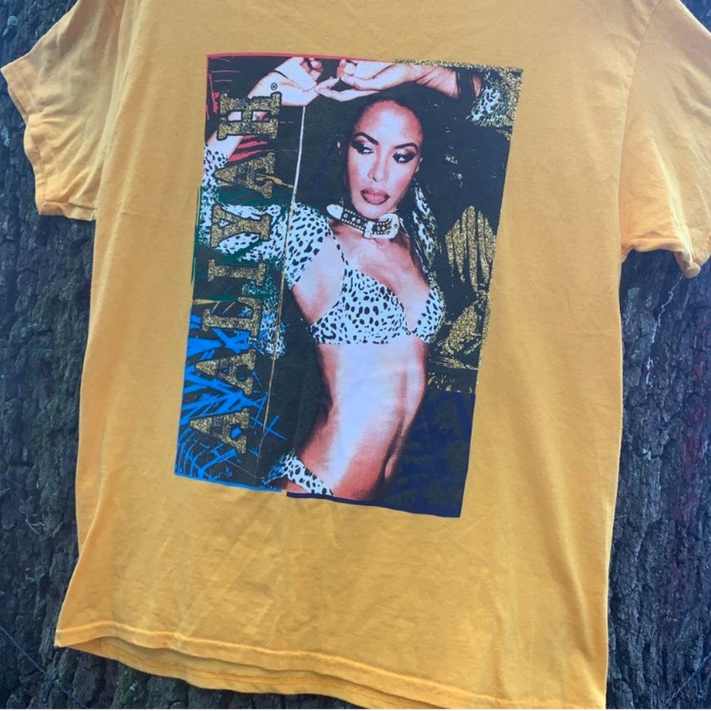Y2K Aaliyah White T Shirt Size M Unisex Top 90’s Singer Hip Hop Rap R&B Music